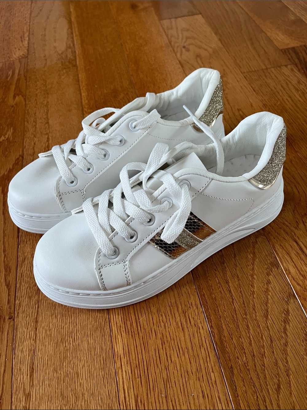 White Sneakers with Gold Accent - Casual Lace-Up